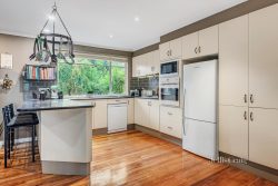 3 View Rd, Vermont VIC 3133, Australia