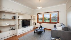 332 Walsh St, East Albury NSW 2640, Australia