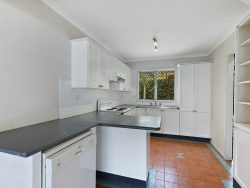 25 Barooga Rd, Wamberal NSW 2260, Australia