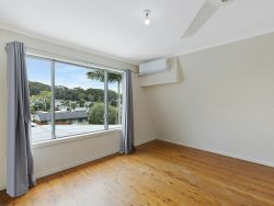 25 Barooga Rd, Wamberal NSW 2260, Australia