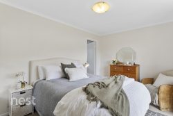 Unit 2/1-3 Katoomba Cres, Montrose TAS 7010, Australia