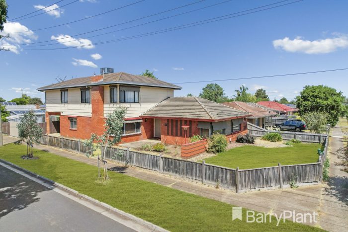 50 Marina Dr, Melton VIC 3337, Australia