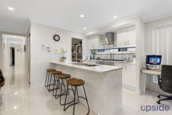 24 Miami Pl, Pallara QLD 4110, Australia