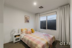 28 Aquamarine Parade, Treeby WA 6164, Australia