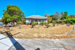 6 Mitchell Cres, South Bunbury WA 6230, Australia