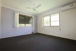 21B Mark Ln, Waterford West QLD 4133, Australia