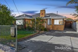 30 Whitesides Ave, Sunshine West VIC 3020, Australia