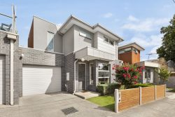 16A Mcnae St, Moonee Ponds VIC 3039, Australia