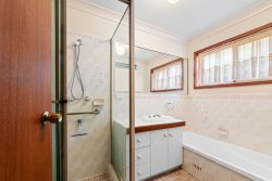 Unit 3/9 Edward St, Woy Woy NSW 2256, Australia