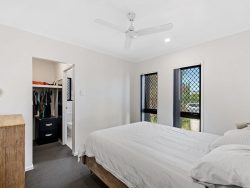 27 Potts St, Palmview QLD 4553, Australia