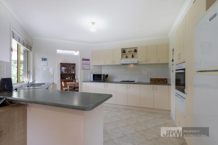 14 Slessor Ave, Lynbrook VIC 3975, Australia