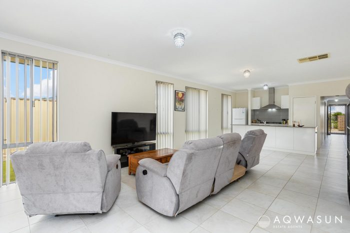 11 Comet St, Singleton WA 6175, Australia