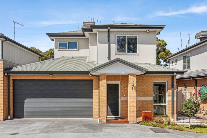 Unit 7/9 Trembath Ct, Altona Meadows VIC 3028, Australia