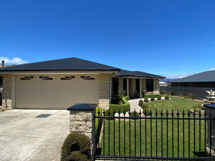 6 Winter St, Deloraine TAS 7304, Australia