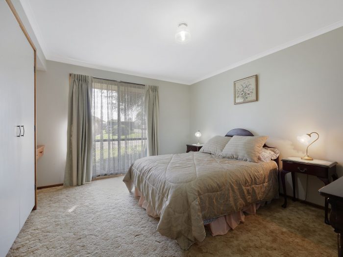 4 Belfast Cl, Port Fairy VIC 3284, Australia