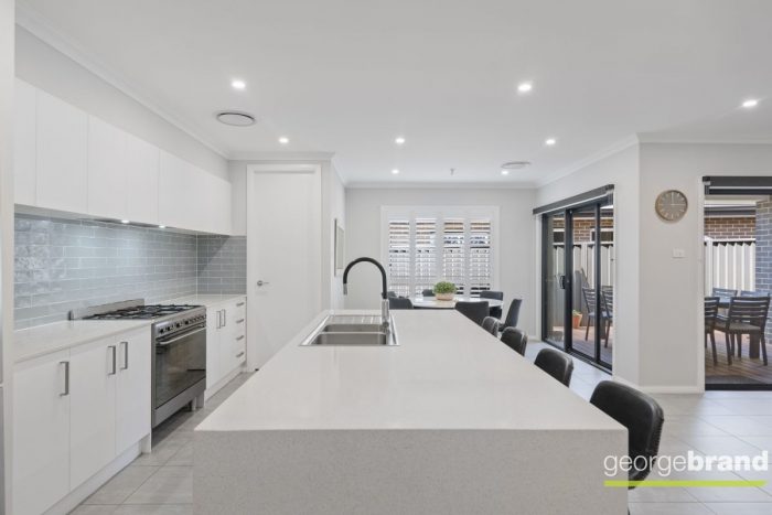 8 Forest Oak Pl, Berkeley Vale NSW 2261, Australia