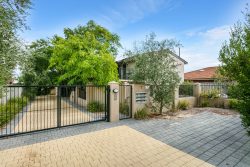 Unit 1/7 Midgley St, Lathlain WA 6100, Australia