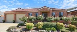 12 Darga Pl, Springdale Heights NSW 2641, Australia