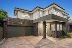 Unit 2/8 Prince St, Essendon North VIC 3041, Australia