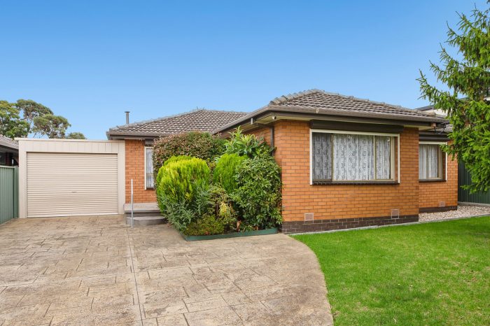 17 Regent St, Keilor East VIC 3033, Australia