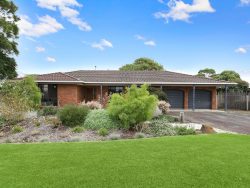 17 Tieman St, Port Fairy VIC 3284, Australia