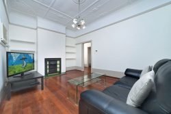 64 Kent St, East Victoria Park WA 6101, Australia