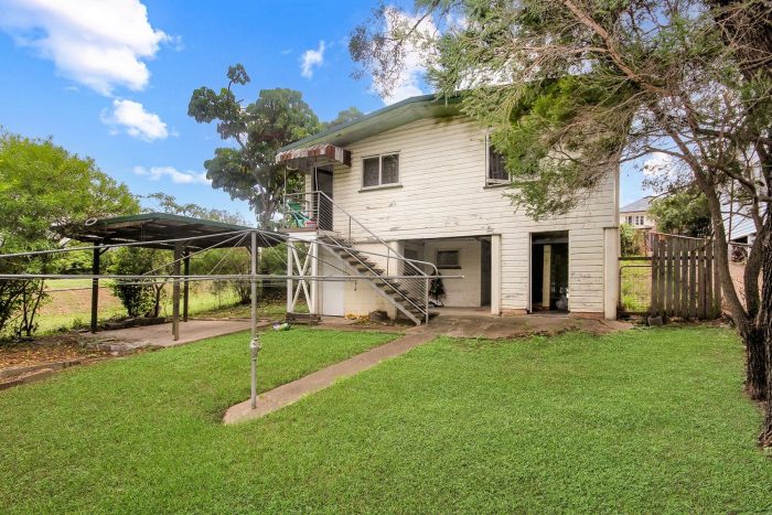 53 Bannerman St, Oxley QLD 4075, Australia