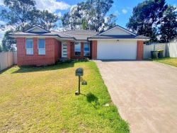 8 Henry Pl, Young NSW 2594, Australia