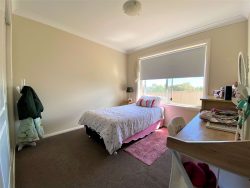 8 Henry Pl, Young NSW 2594, Australia
