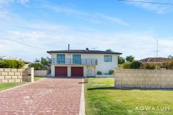 3 Callawa St, Golden Bay WA 6174, Australia