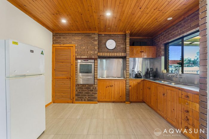 3 Callawa St, Golden Bay WA 6174, Australia