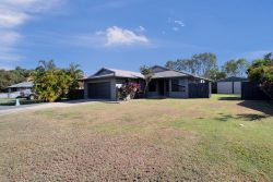 48 Katey Cres, Mirani QLD 4754, Australia