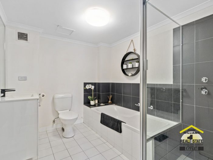 Unit 13/4 Riverpark Dr, Liverpool NSW 2170, Australia