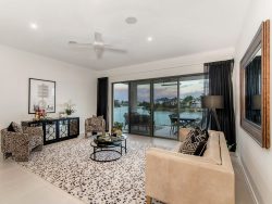 14 Santabelle Cres, Clear Island Waters QLD 4226, Australia
