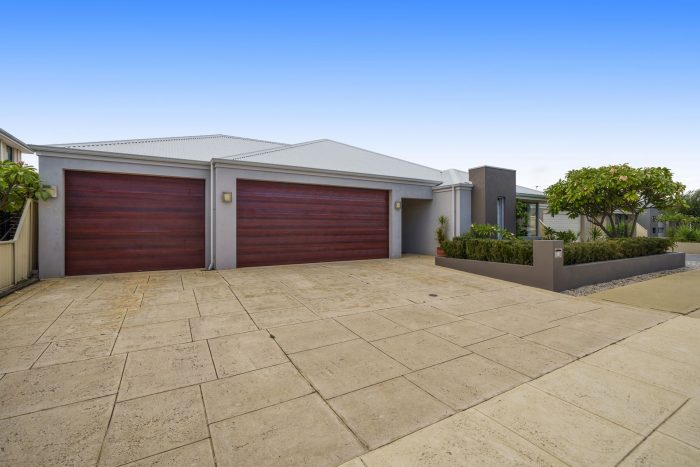 14 Spitfire Ave, Burns Beach WA 6028, Australia