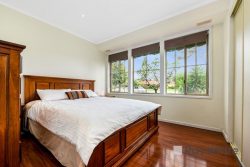 11 Wadham Ct, Endeavour Hills VIC 3802, Australia