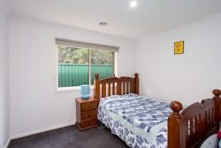 1/234A Humffray St N, Brown Hill VIC 3350, Australia