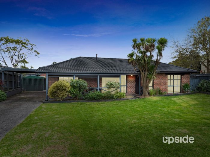 5 Bolton Ct, Langwarrin VIC 3910, Australia