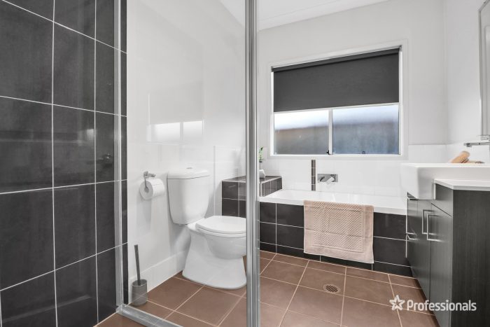 11 Coronato Parade, Colebee NSW 2761, Australia