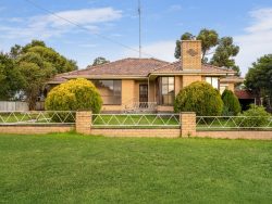 10 Eversley St, Macarthur VIC 3286, Australia