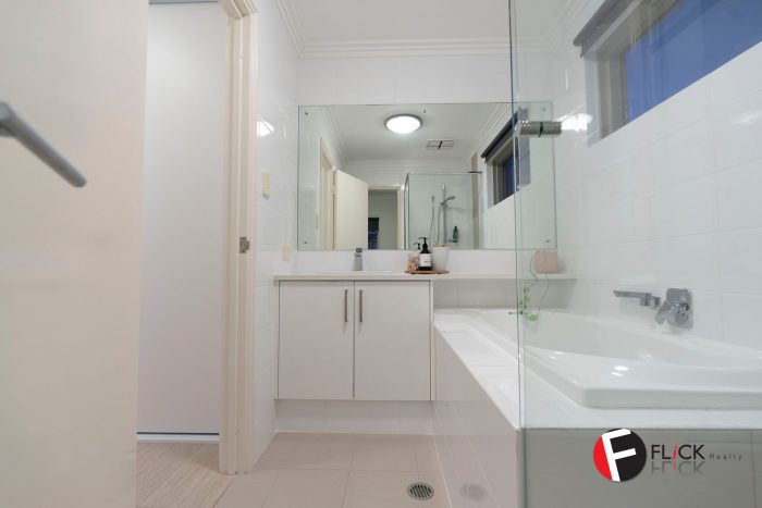 Unit 2/201 Anchorage Dr, Mindarie WA 6030, Australia