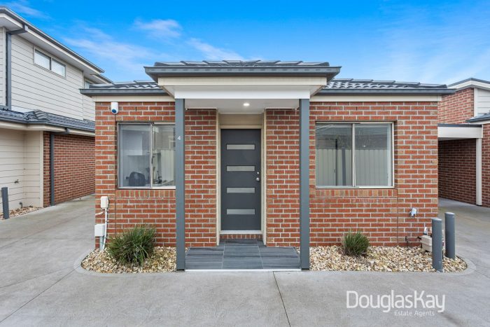 Unit 4/10 Myers St, Sunshine West VIC 3020, Australia