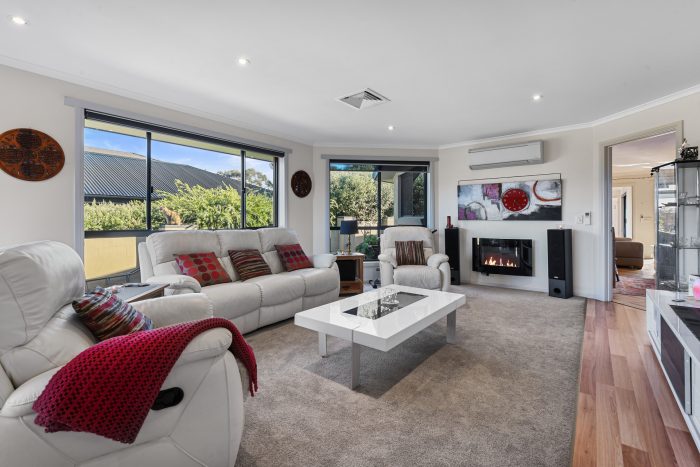 43 Natlee Cres, Old Beach TAS 7017, Australia