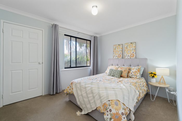 3/8-10 Wattlebird Cres, Ellenbrook WA 6069, Australia