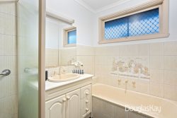 5 Roussac Ct, Sunshine North VIC 3020, Australia