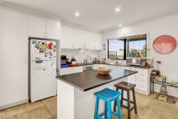 84B Highton Ln, Mansfield VIC 3722, Australia