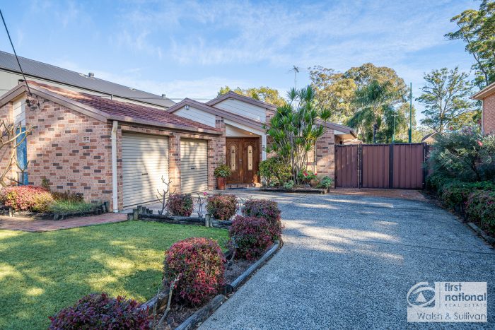 18 Austin Woodbury Pl, Toongabbie NSW 2146, Australia