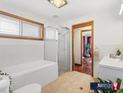 15 Bay St, Balcolyn NSW 2264, Australia