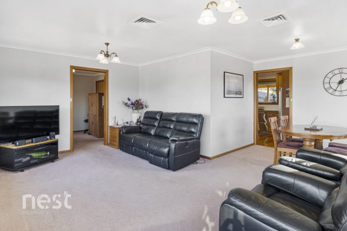 2 Brendan Cres, Austins Ferry TAS 7011, Australia