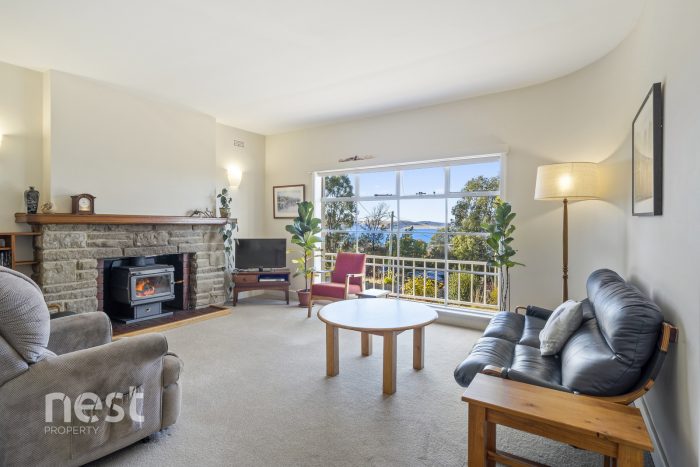 4 Harrow Pl, Taroona TAS 7053, Australia